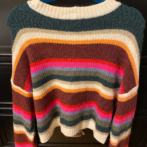 American Eagle Stripped Sweater - Picture 2 of 6